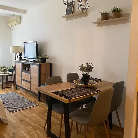 Apartament Natasa